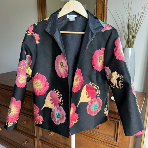 Grace Chuang New York Jacket - Picture 3 of 9